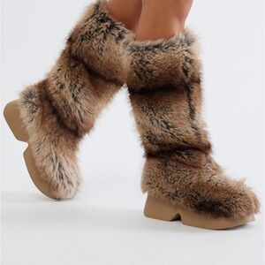 ISO
Fashion Nova Aspen Faux Fur Knee high Boots
I’m looking for size 5.5 or 6 US